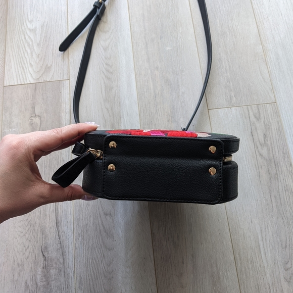 Zara Floral Embroidery Purse - Picture 2 of 5